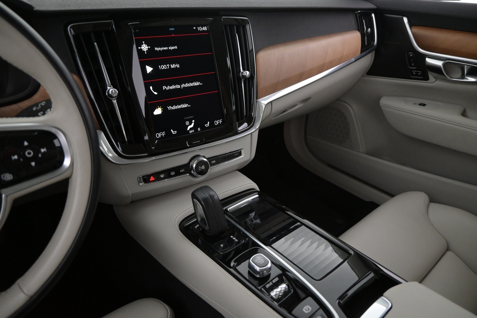 VOLVO V90 2021