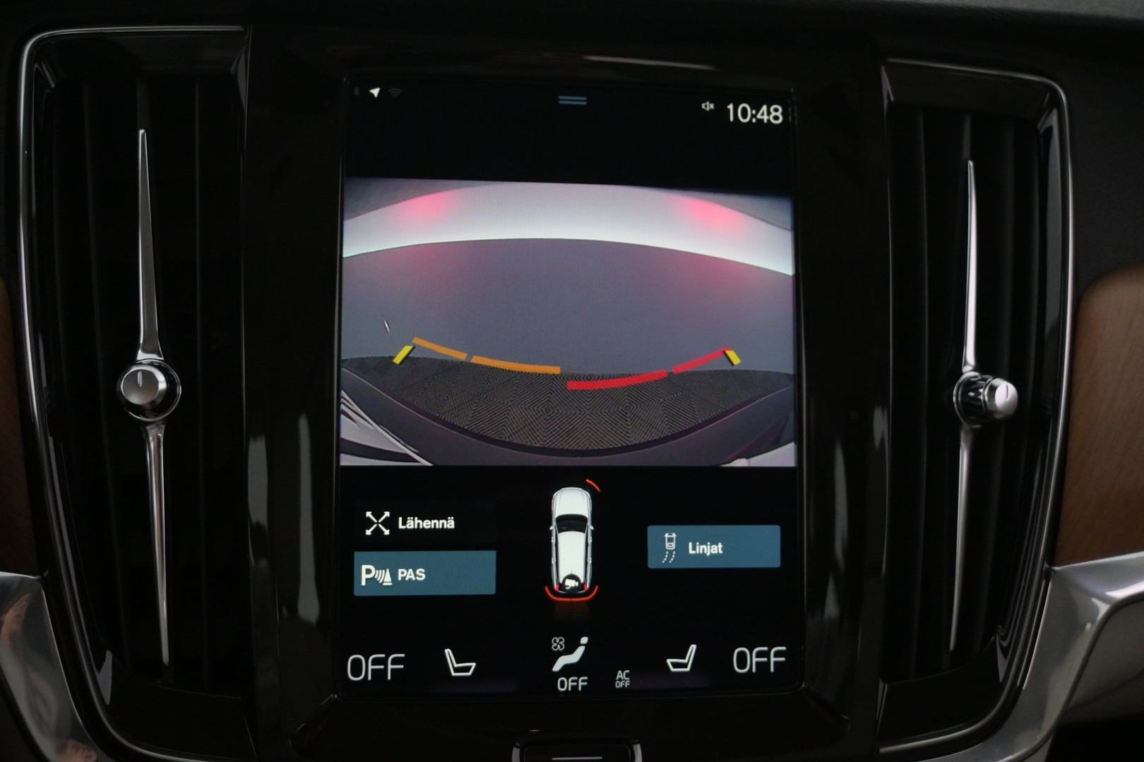 VOLVO V90 2021