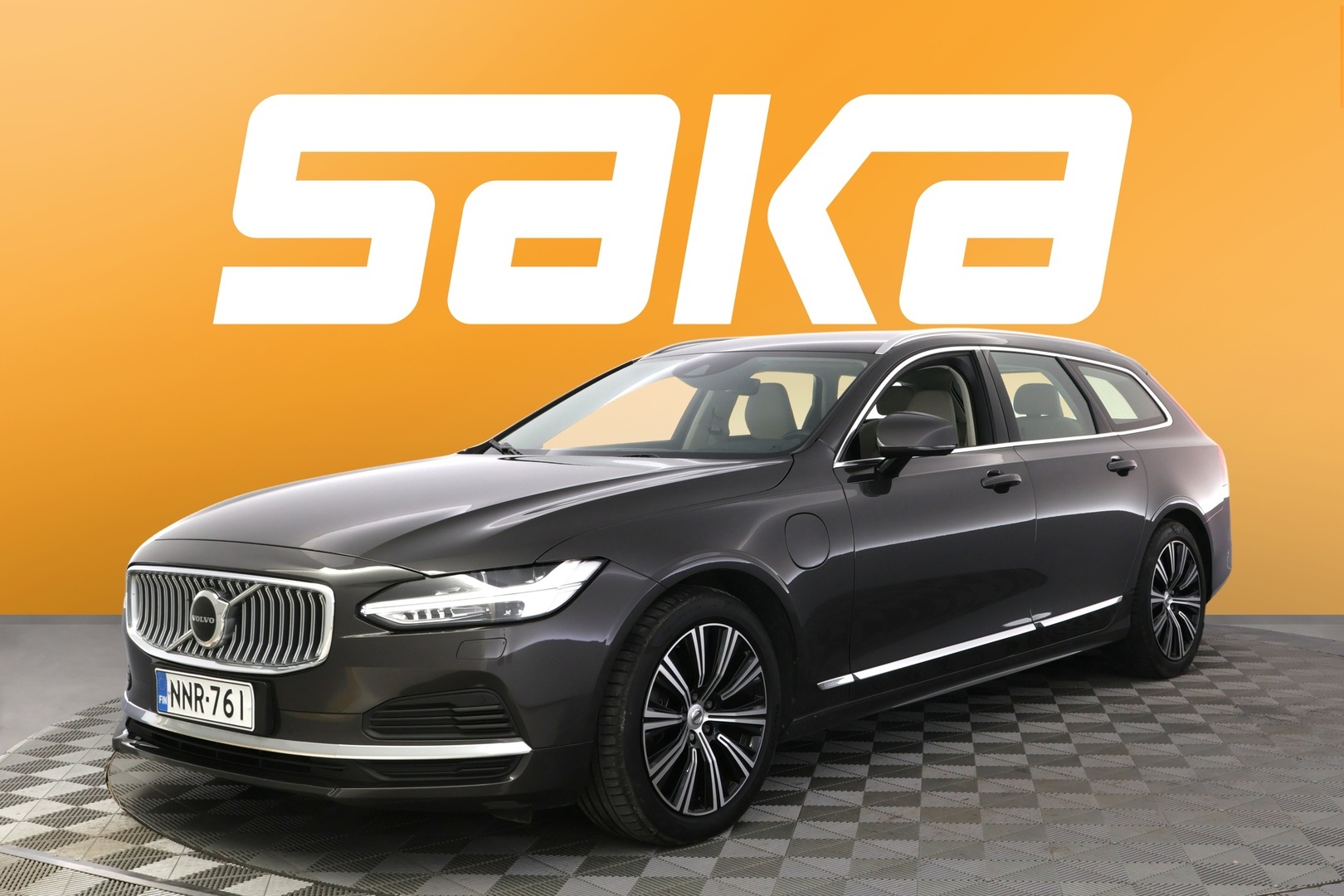 VOLVO V90 2021