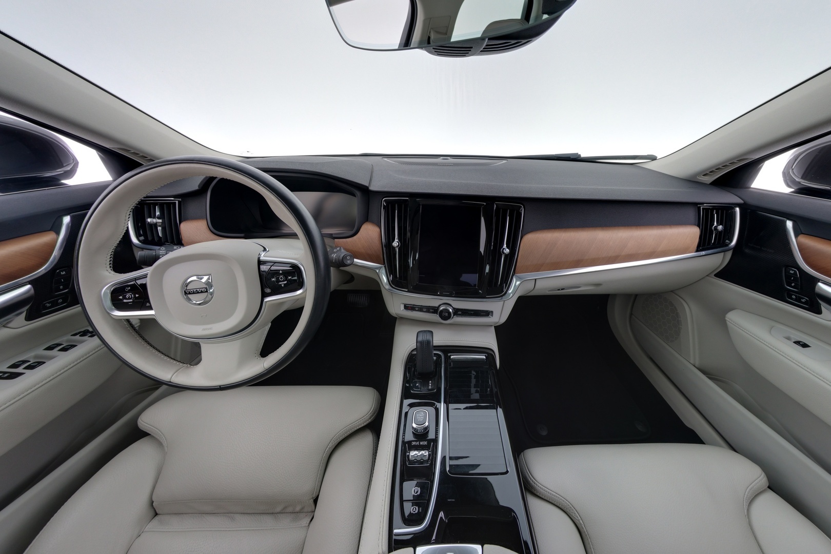 VOLVO V90 2021