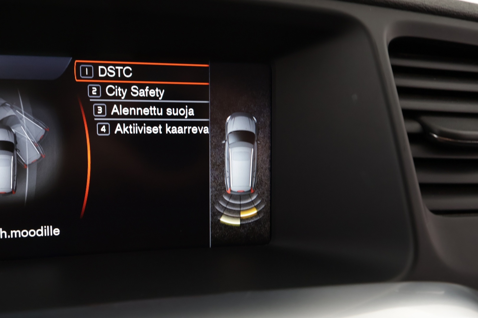 VOLVO V60 2013