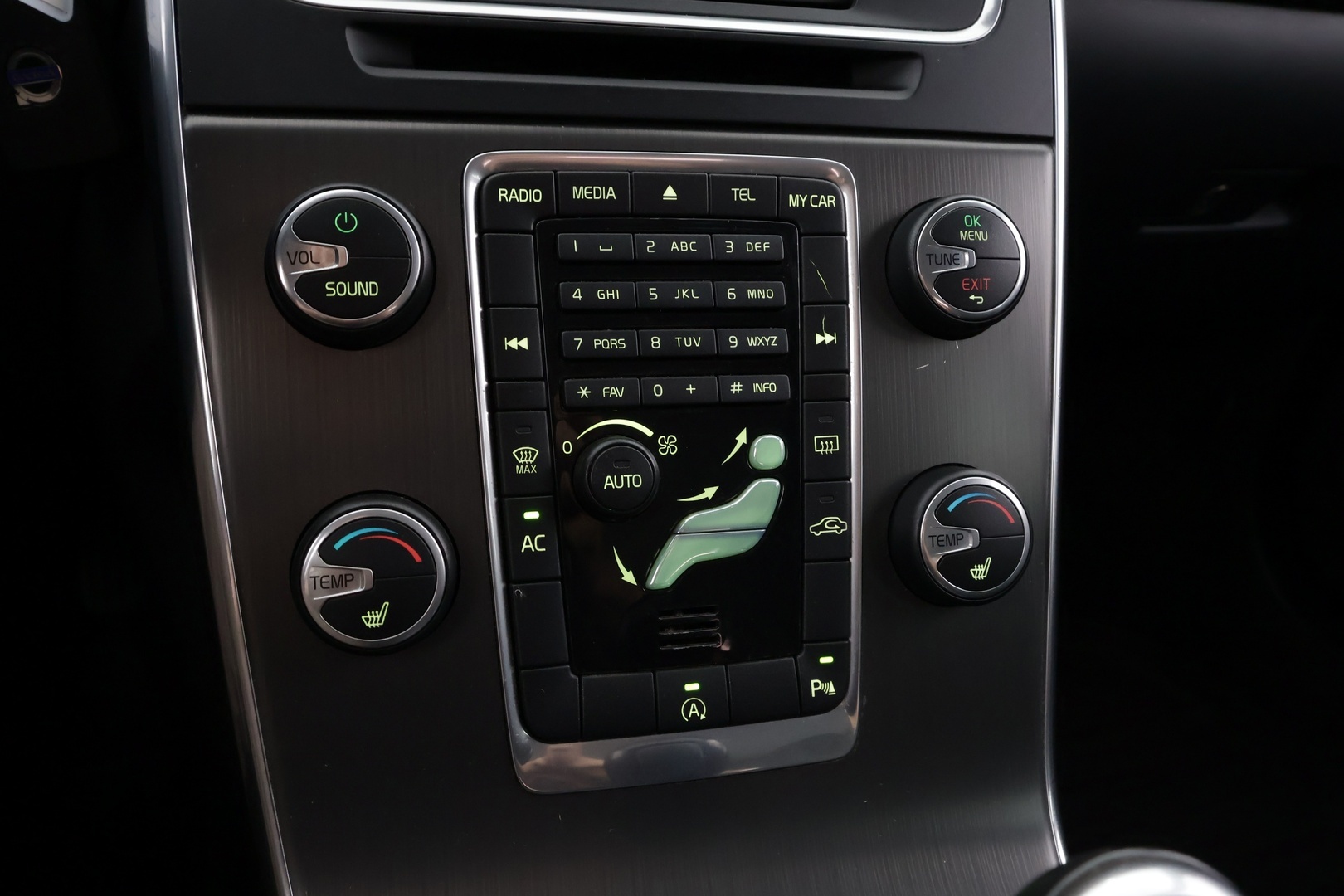 VOLVO V60 2013