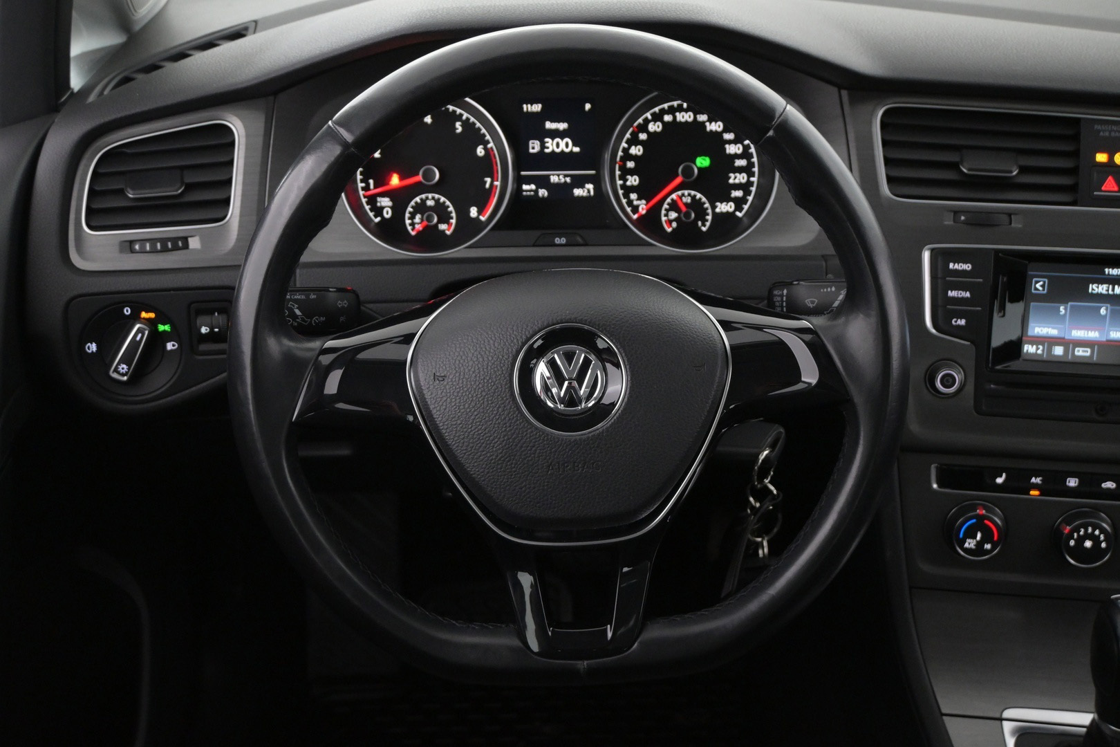 VOLKSWAGEN Golf 2013