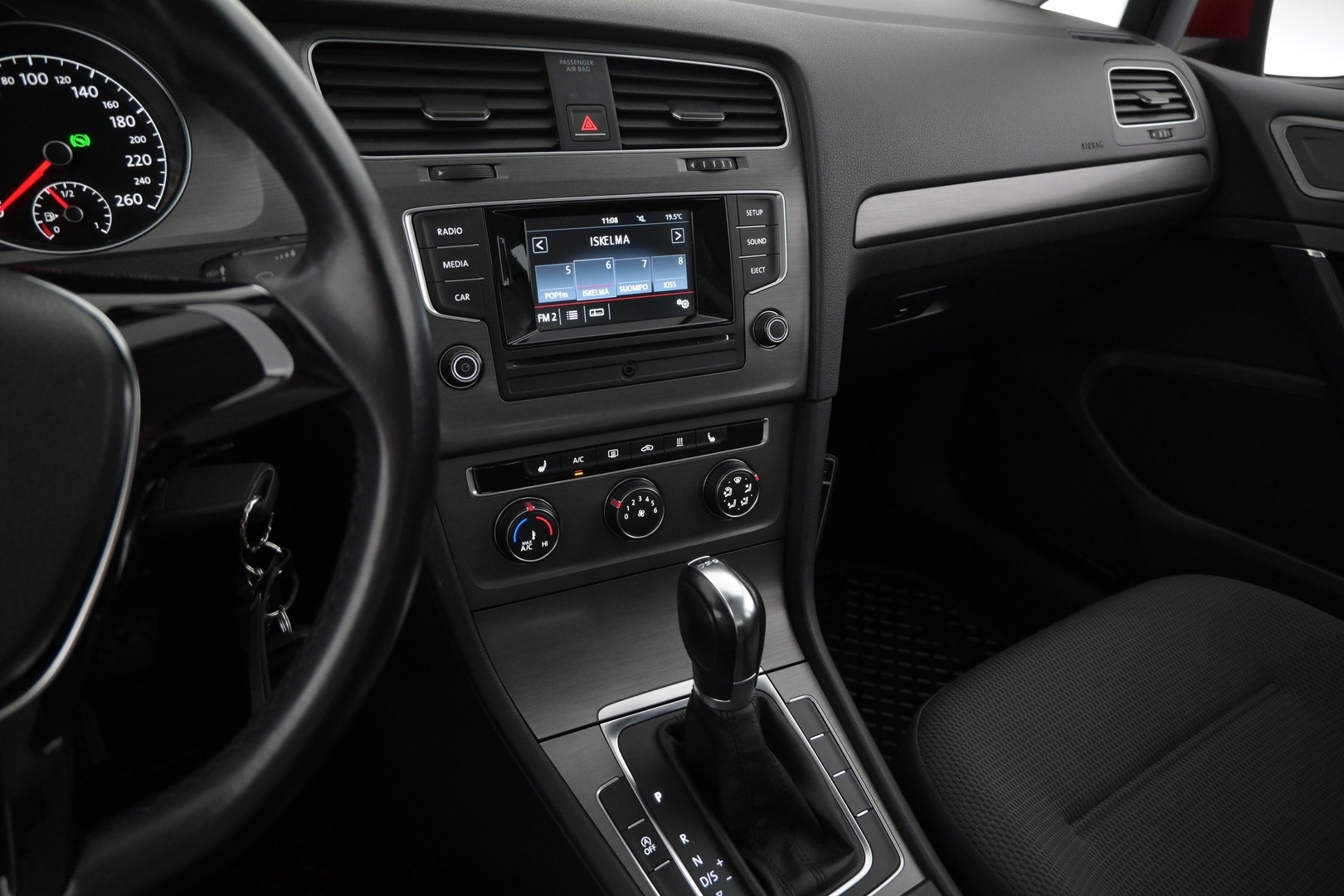 VOLKSWAGEN Golf 2013