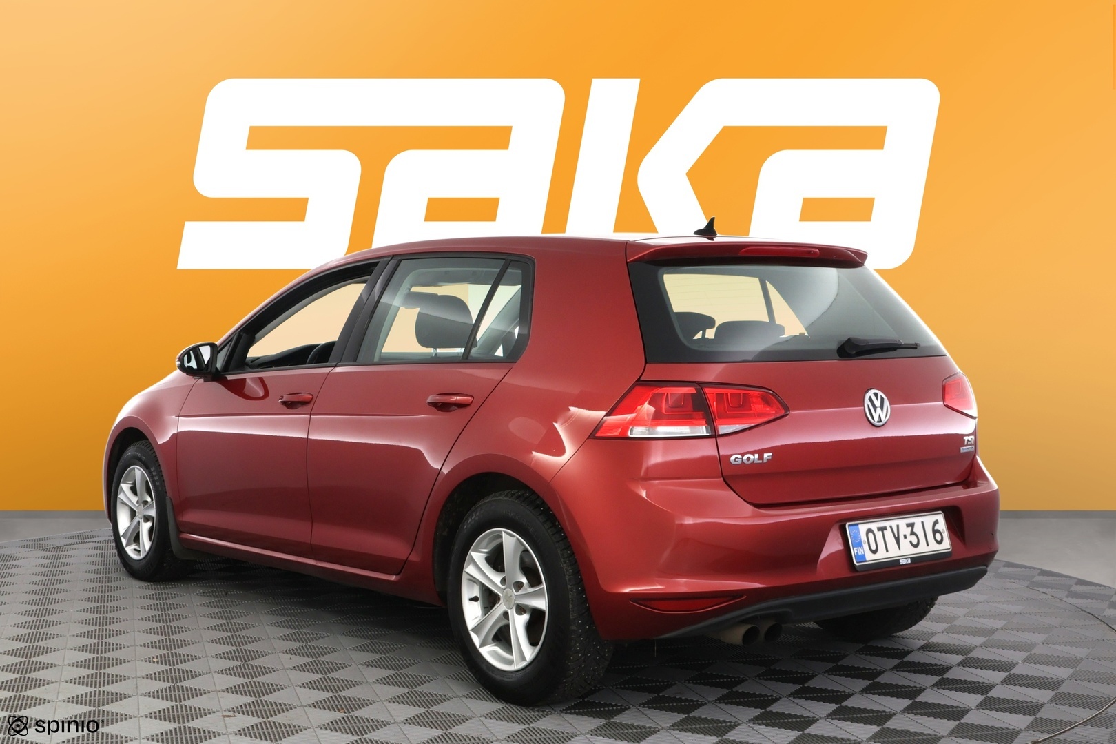 VOLKSWAGEN Golf 2013