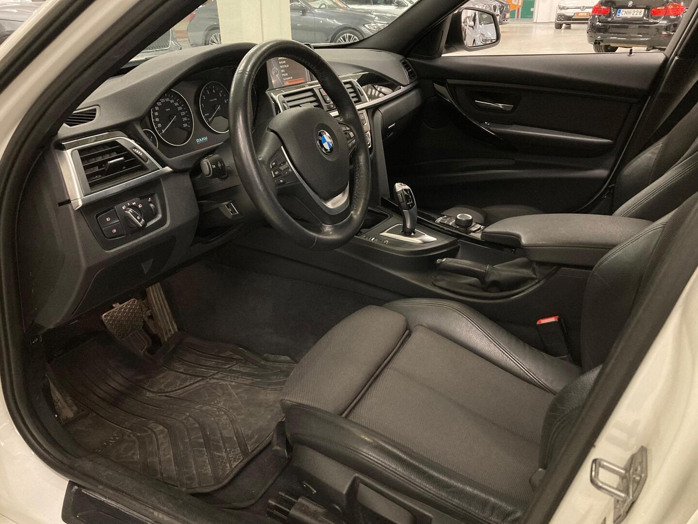 BMW 320 2017