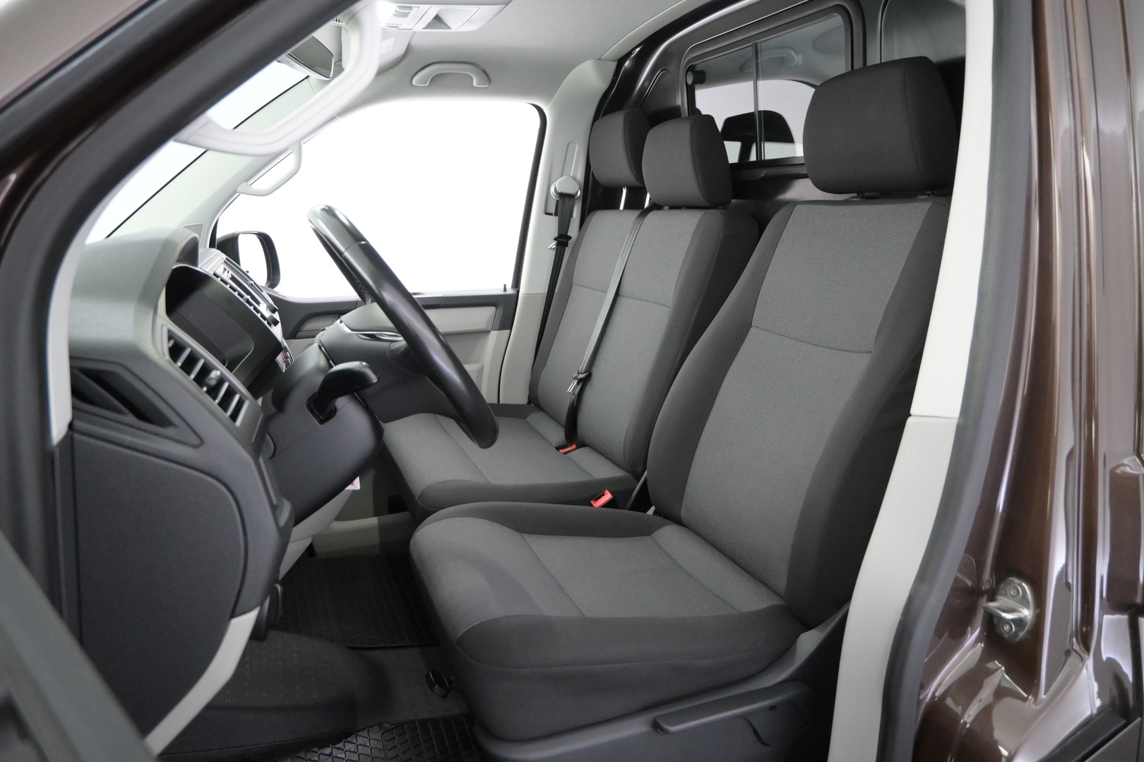 VOLKSWAGEN Transporter 2017
