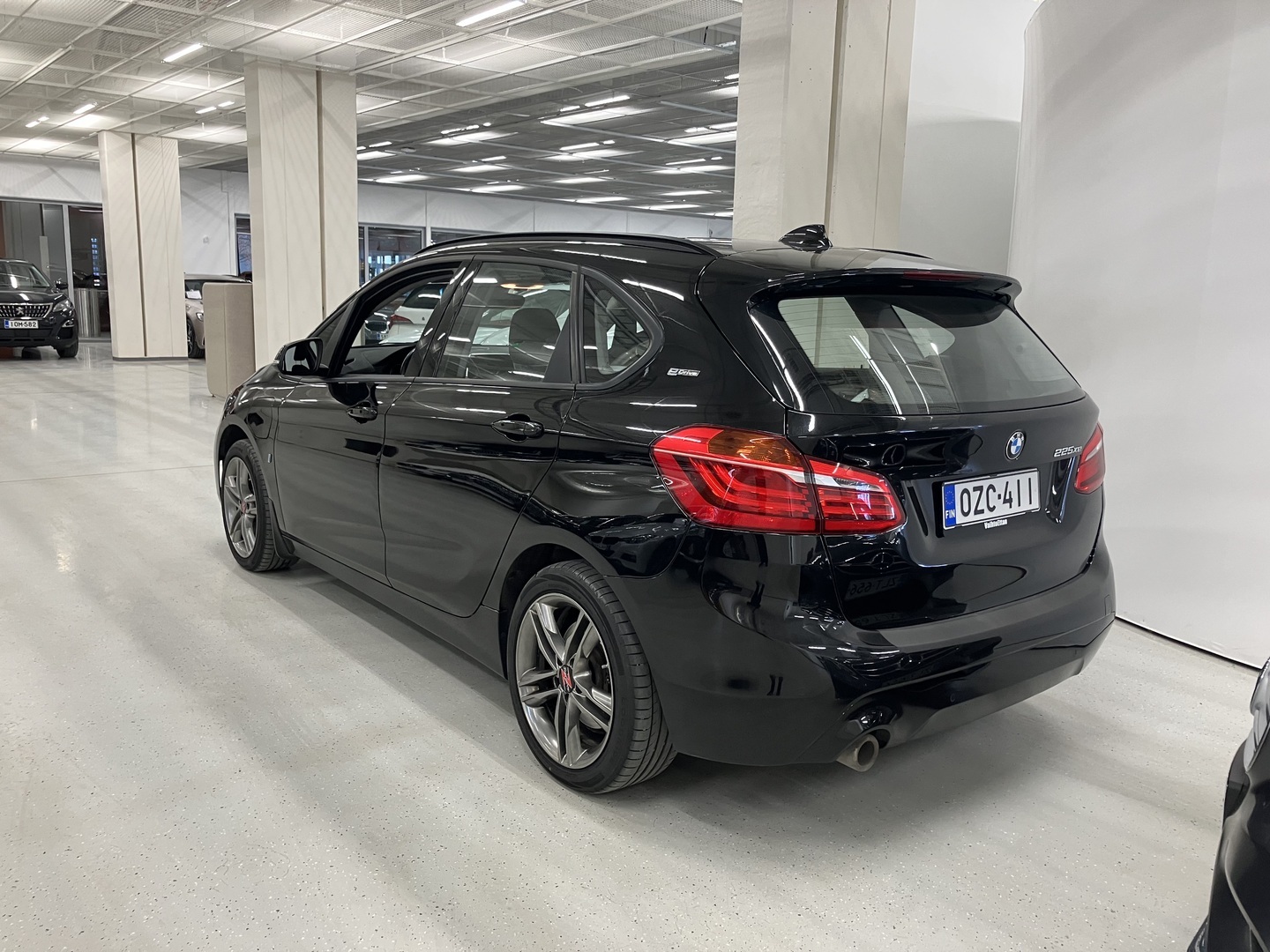 BMW 225 2018