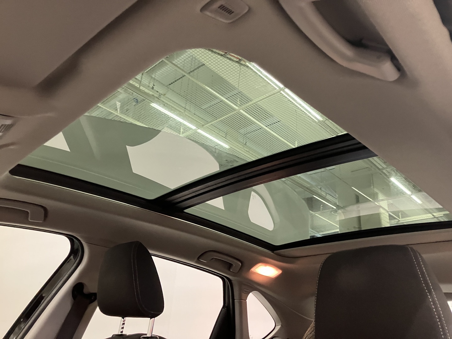 BMW 225 2018