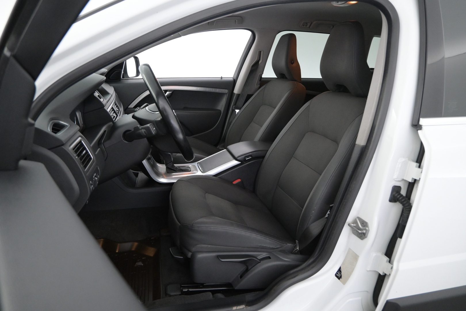 VOLVO XC70 2014