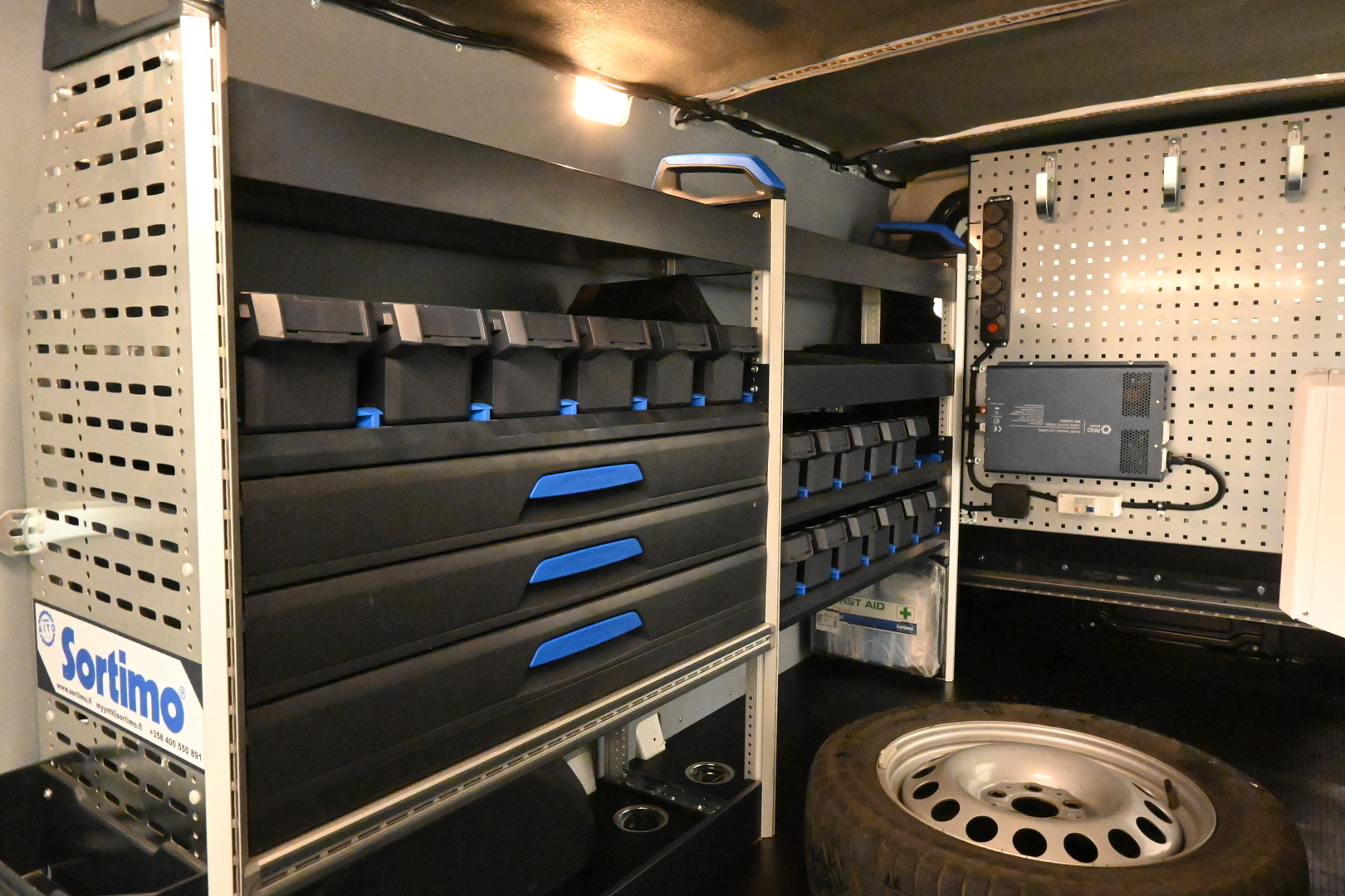 MERCEDES-BENZ Vito 2023