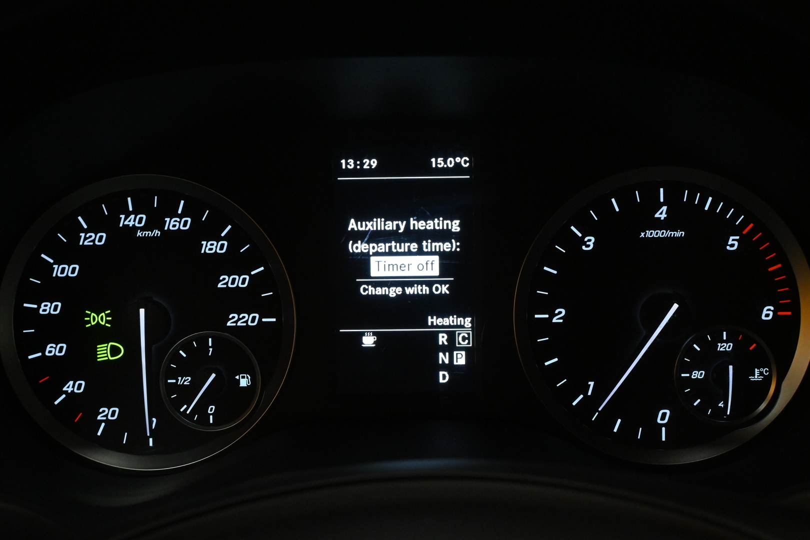 MERCEDES-BENZ Vito 2023