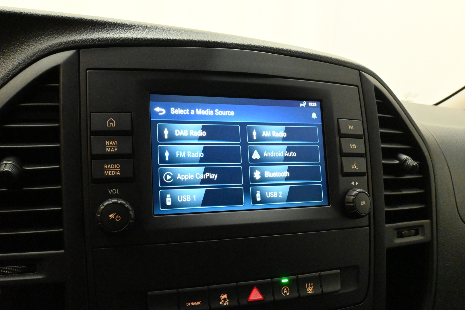 MERCEDES-BENZ Vito 2023