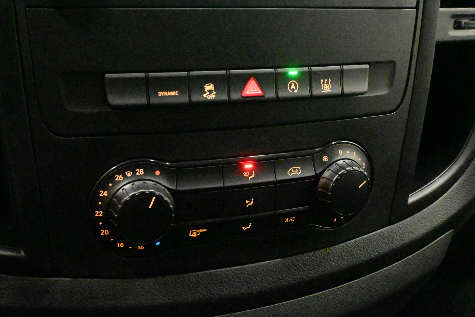 MERCEDES-BENZ Vito 2023