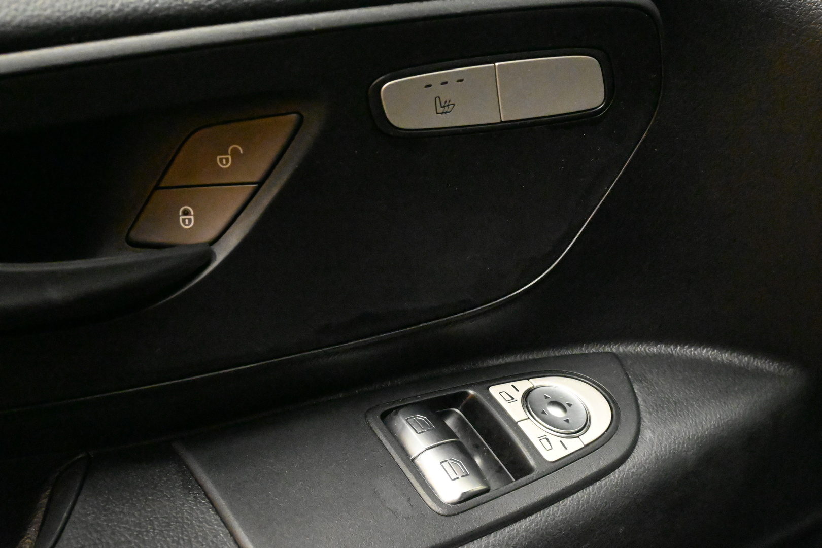 MERCEDES-BENZ Vito 2023