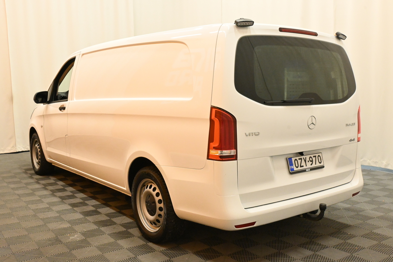 MERCEDES-BENZ Vito 2023