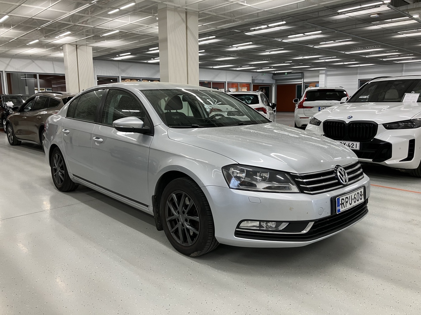 VOLKSWAGEN Passat 2012