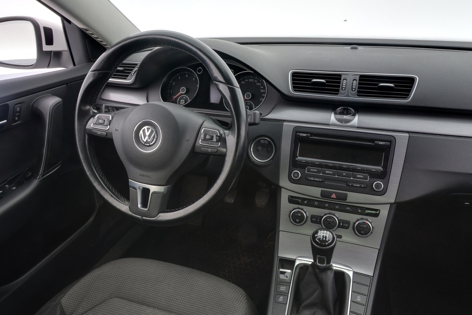 VOLKSWAGEN Passat 2014