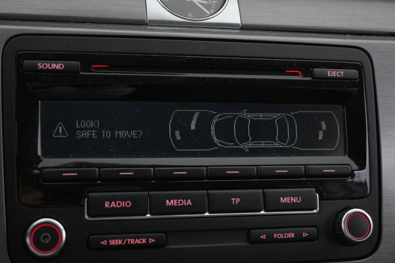 VOLKSWAGEN Passat 2014