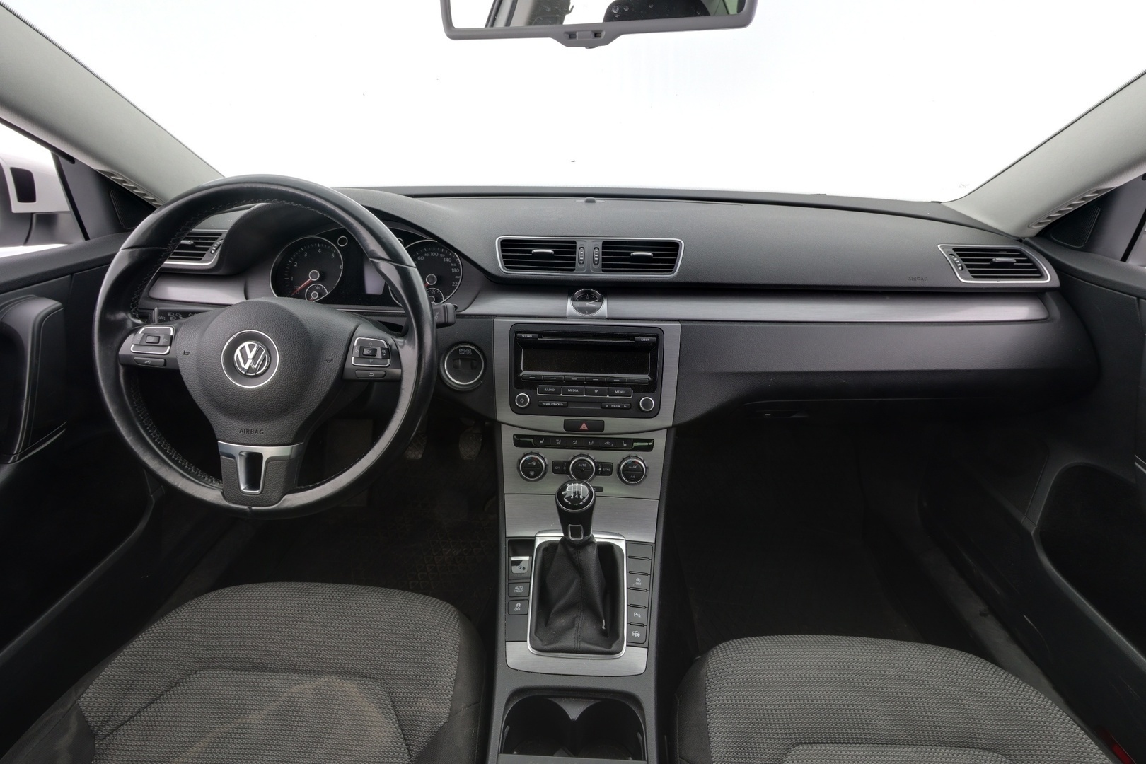 VOLKSWAGEN Passat 2014