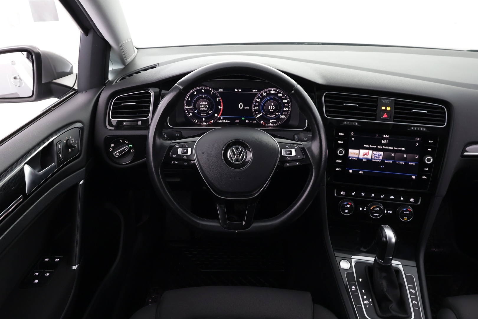 VOLKSWAGEN Golf 2018