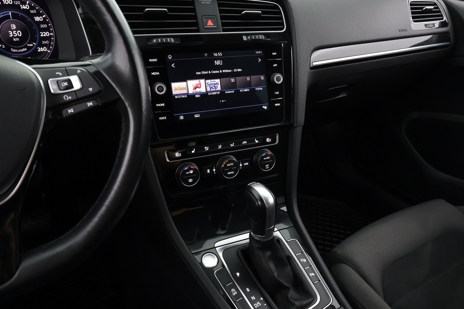 VOLKSWAGEN Golf 2018
