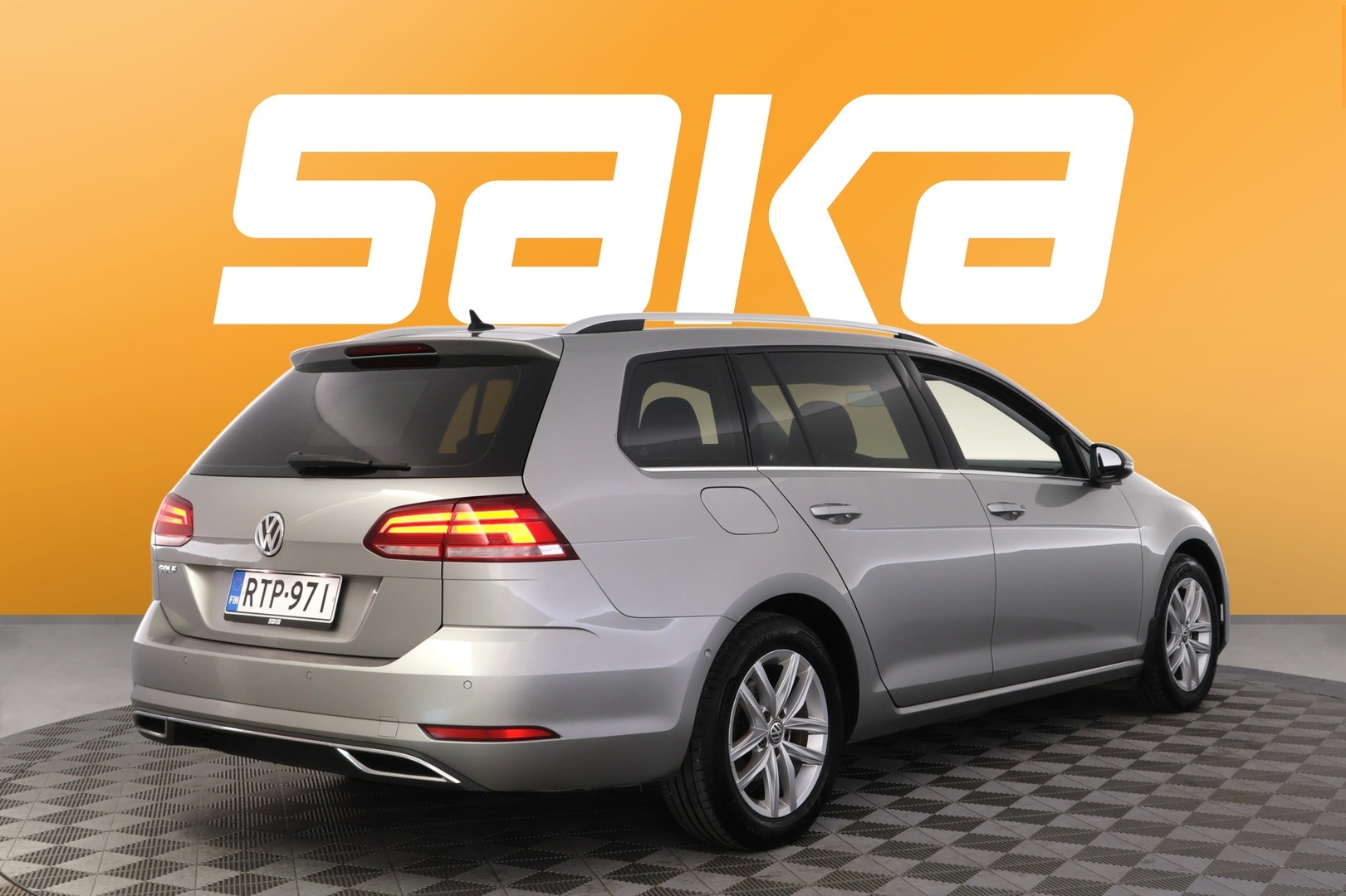 VOLKSWAGEN Golf 2018