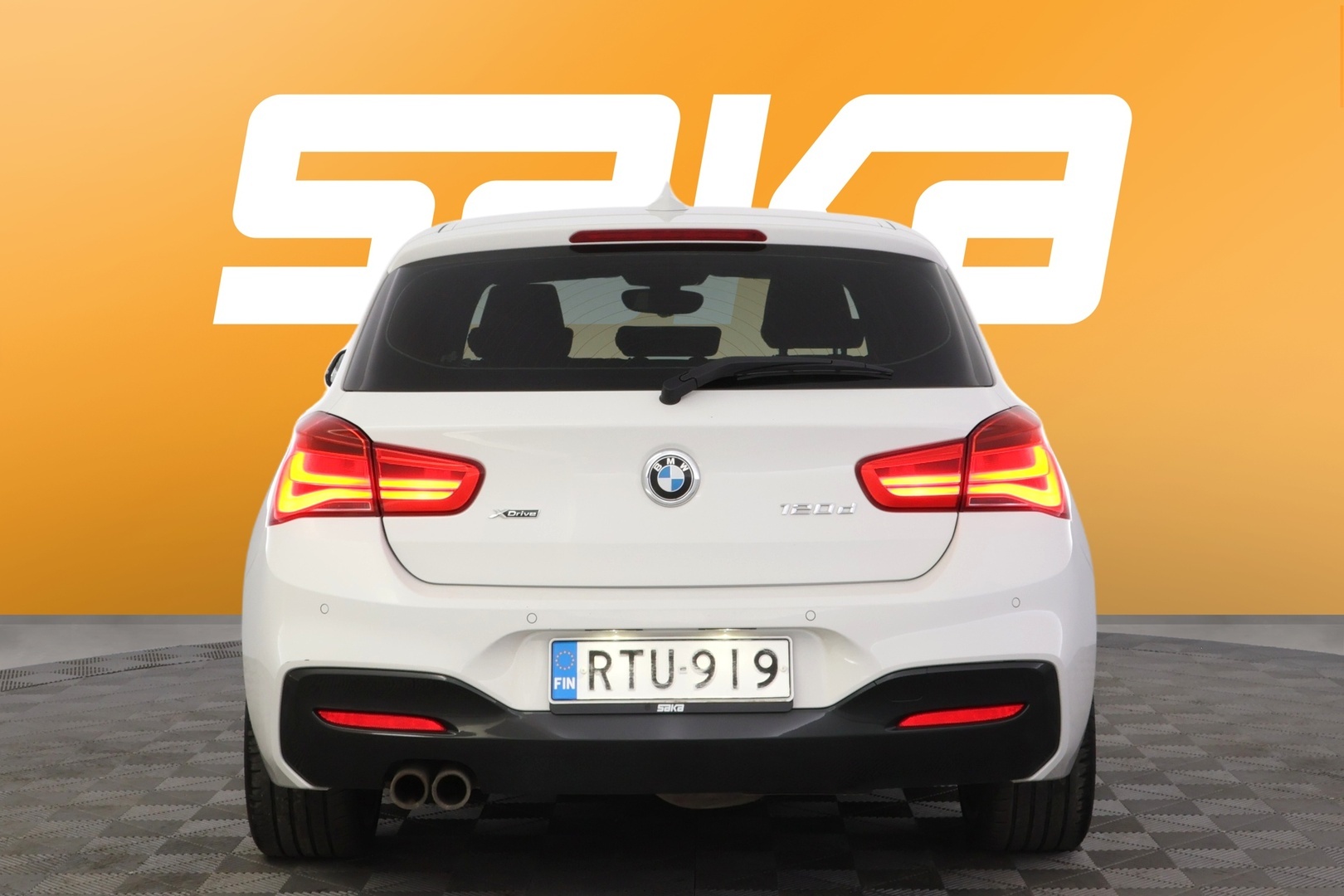 BMW 120 2019