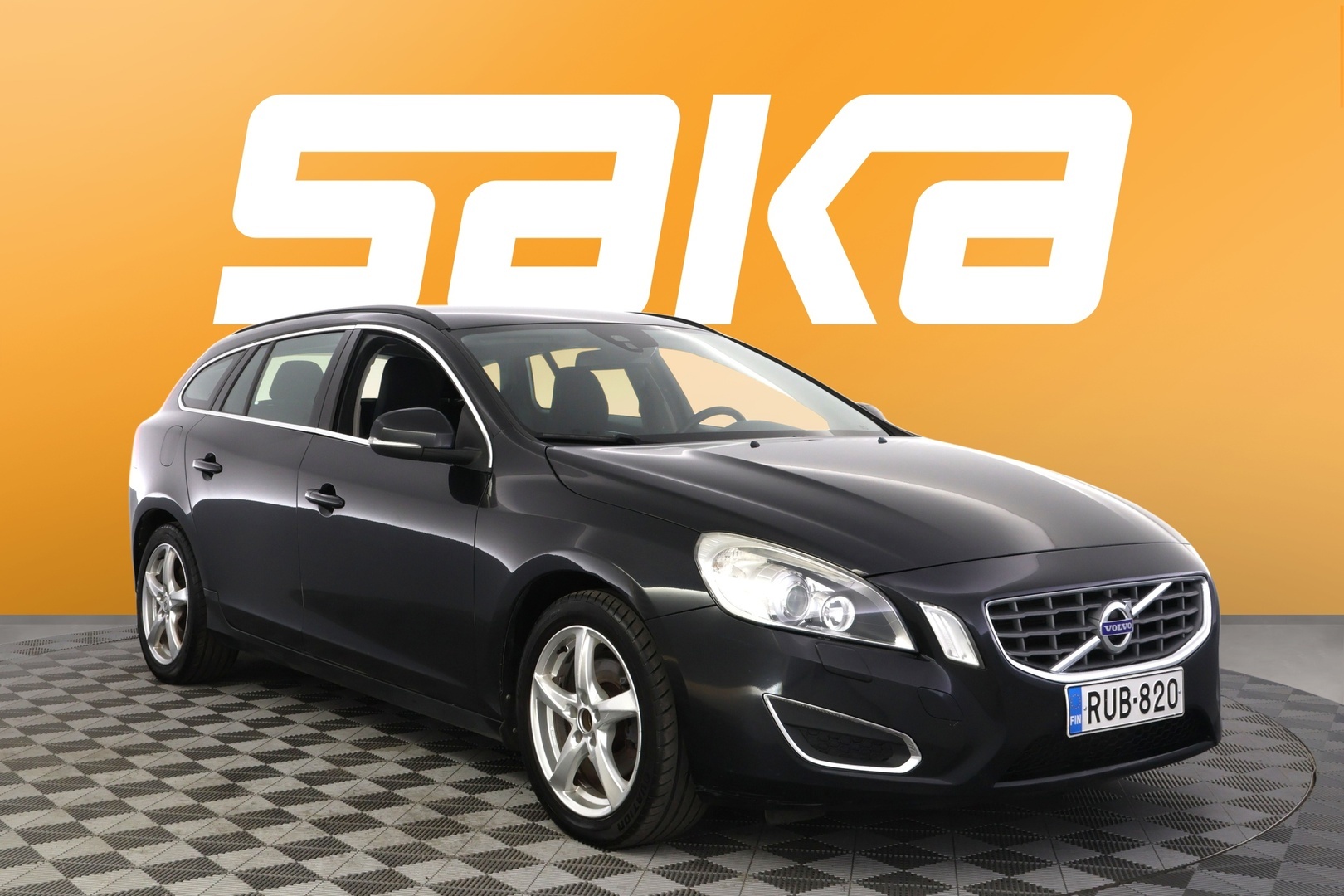 VOLVO V60 2013