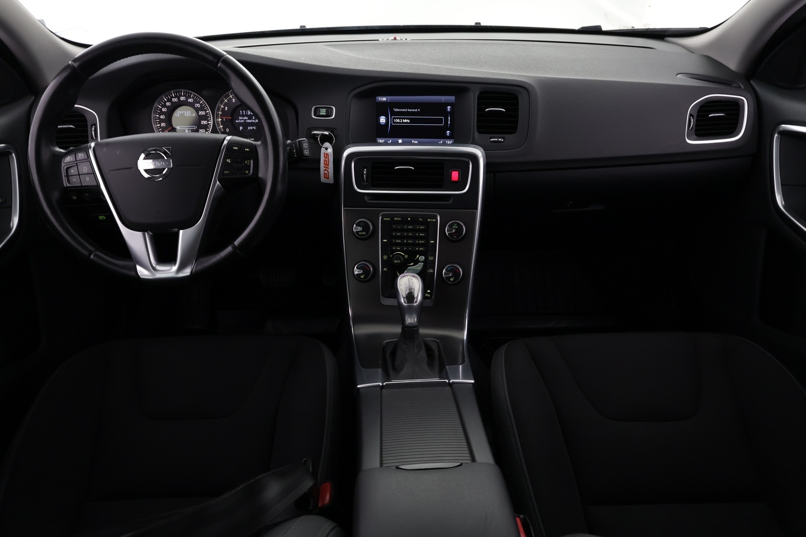 VOLVO V60 2013