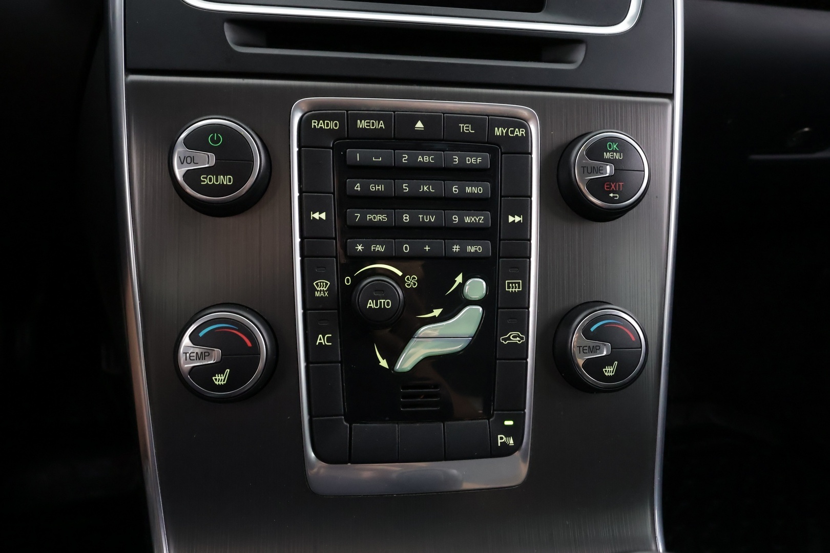 VOLVO V60 2013