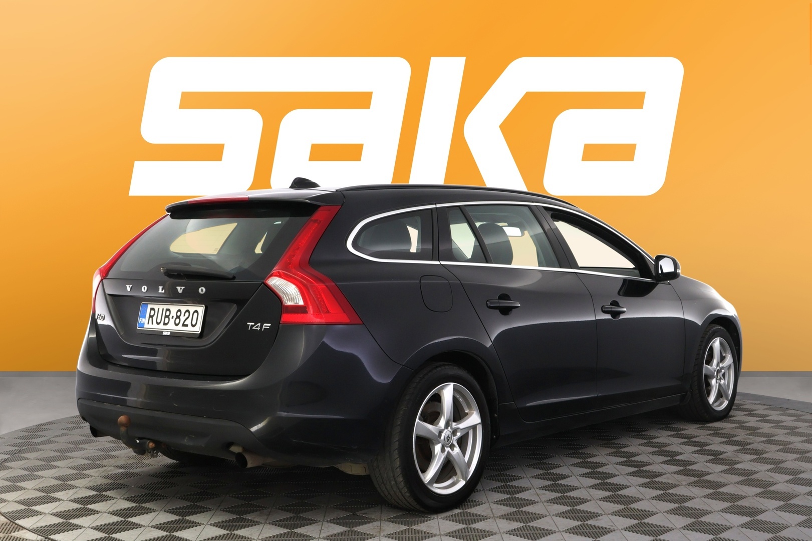 VOLVO V60 2013