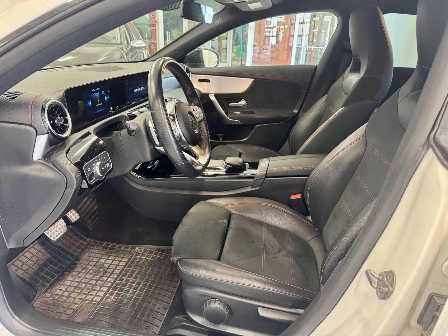 MERCEDES-BENZ CLA 2021
