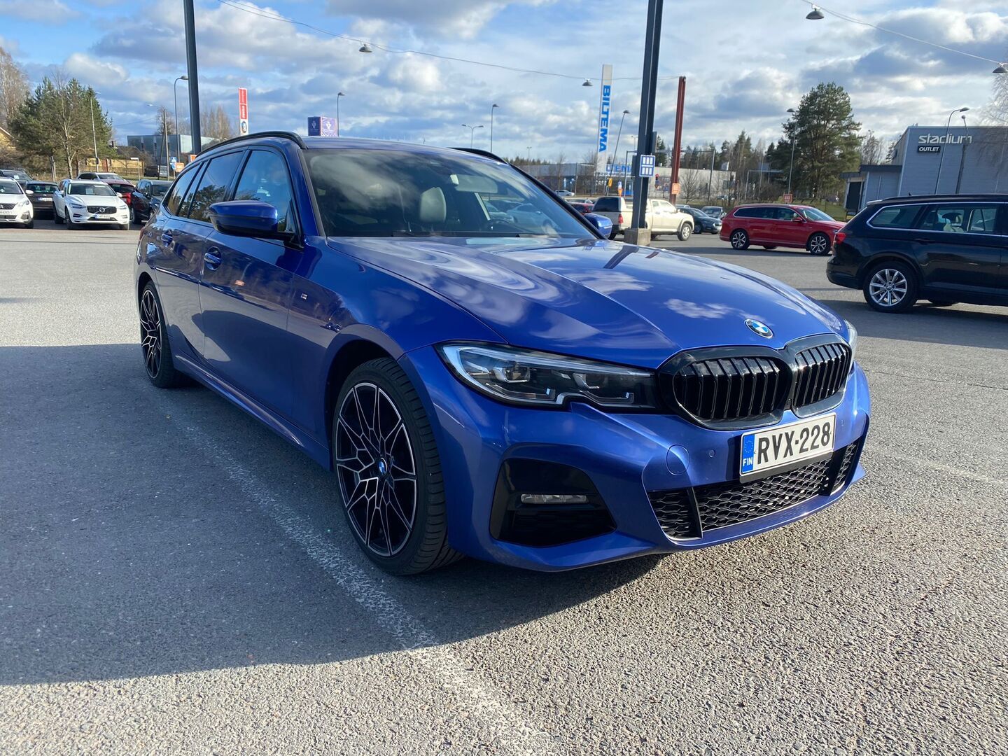 BMW 330 2020