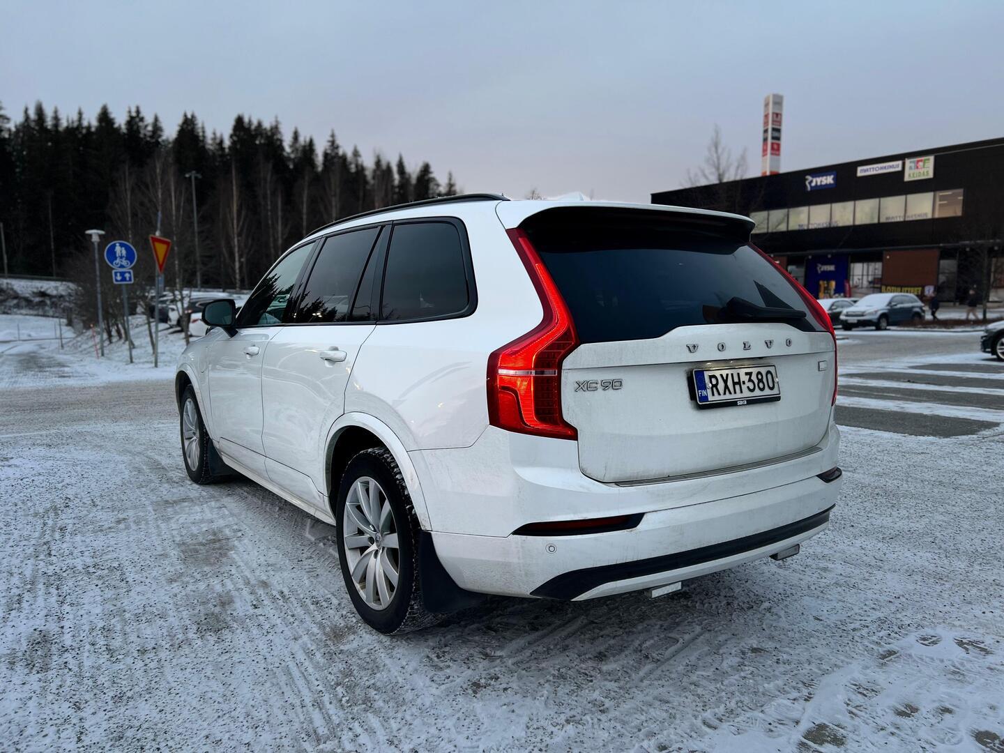 VOLVO XC90 2022