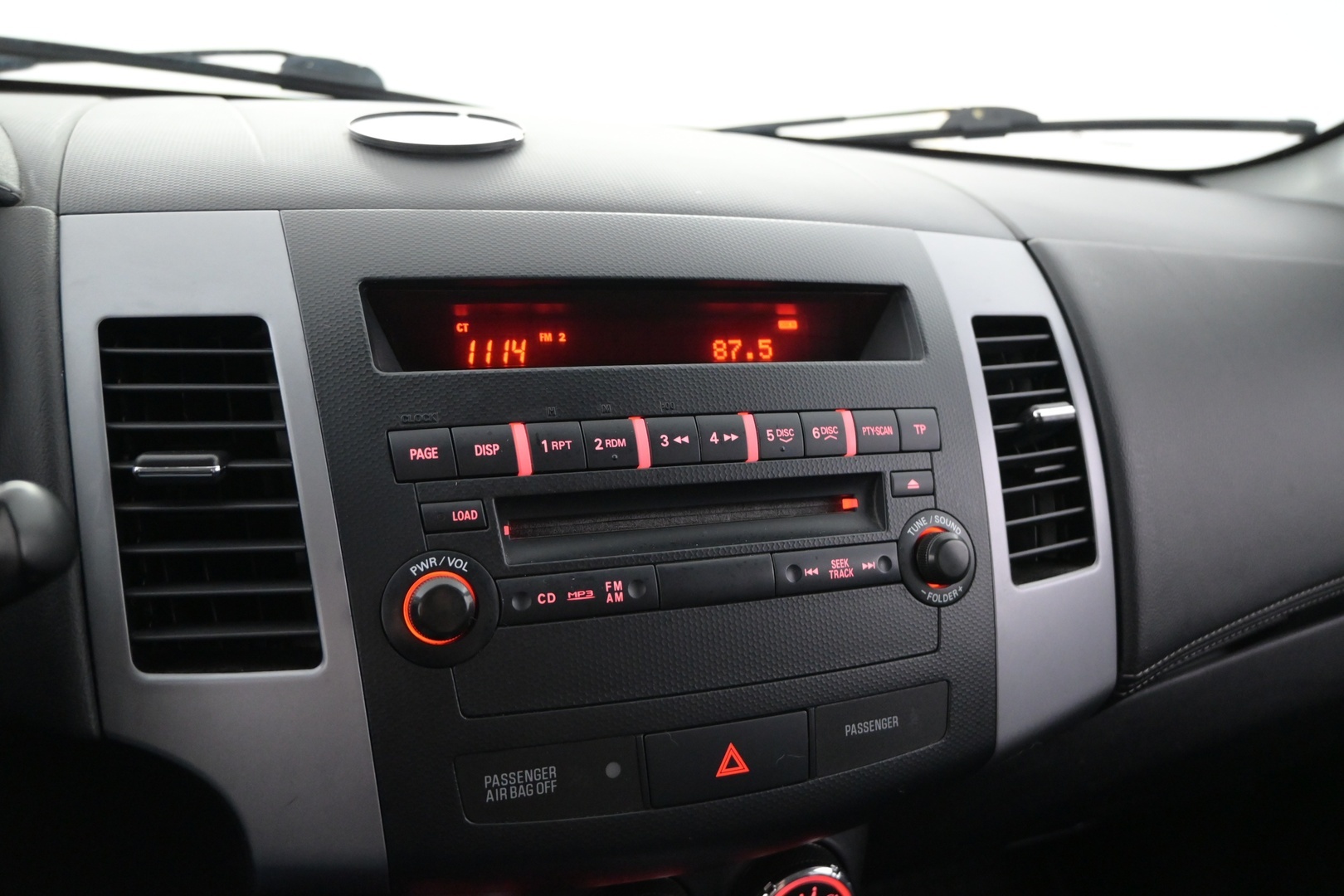 MITSUBISHI Outlander 2011