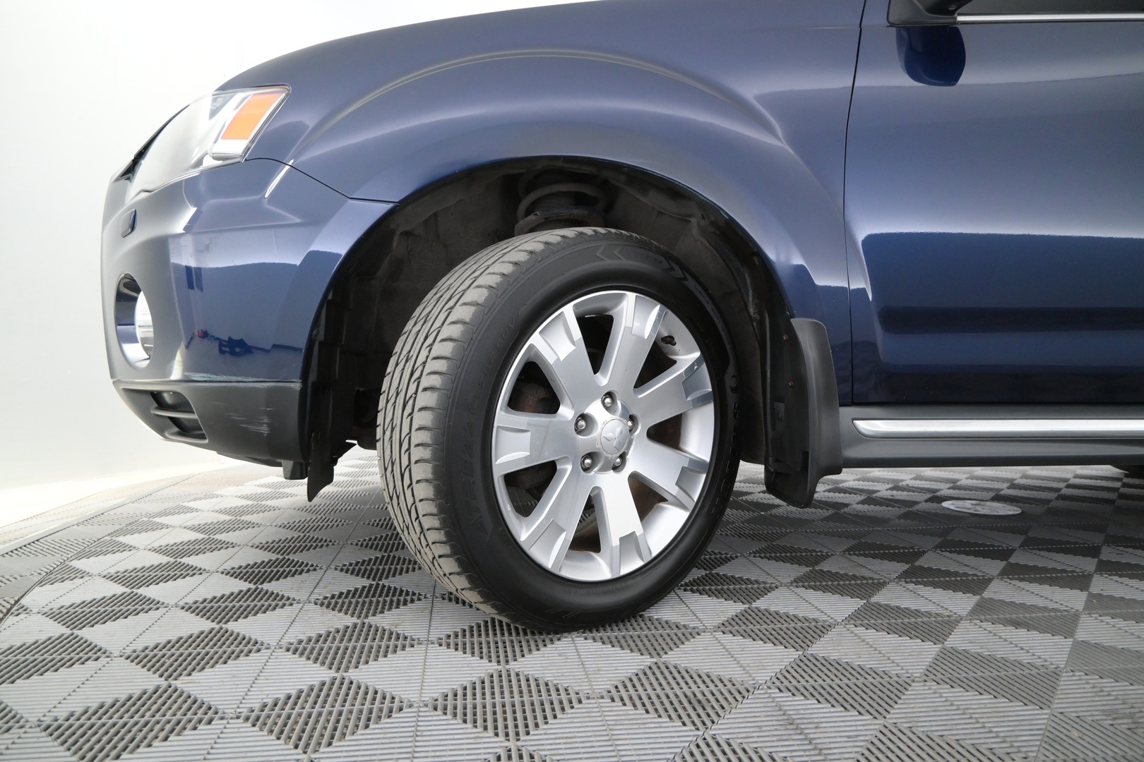 MITSUBISHI Outlander 2011