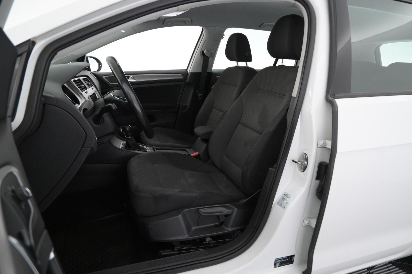 VOLKSWAGEN Golf 2014