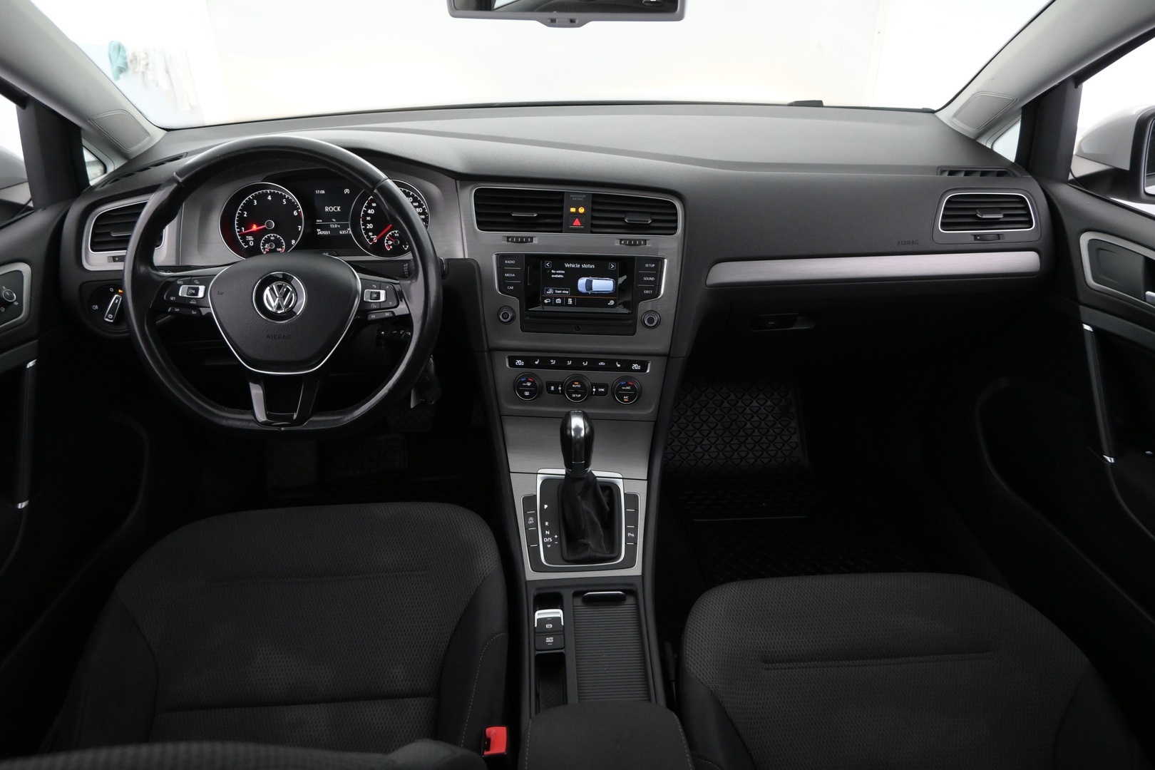 VOLKSWAGEN Golf 2014