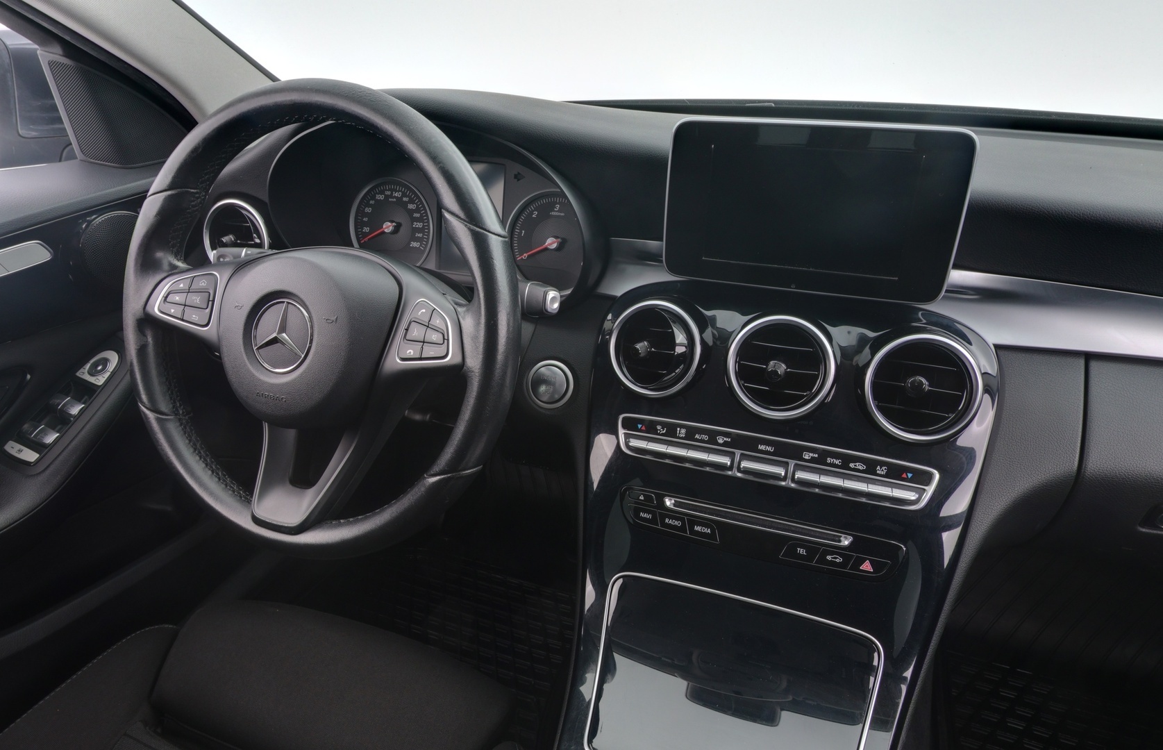 MERCEDES-BENZ C 2016