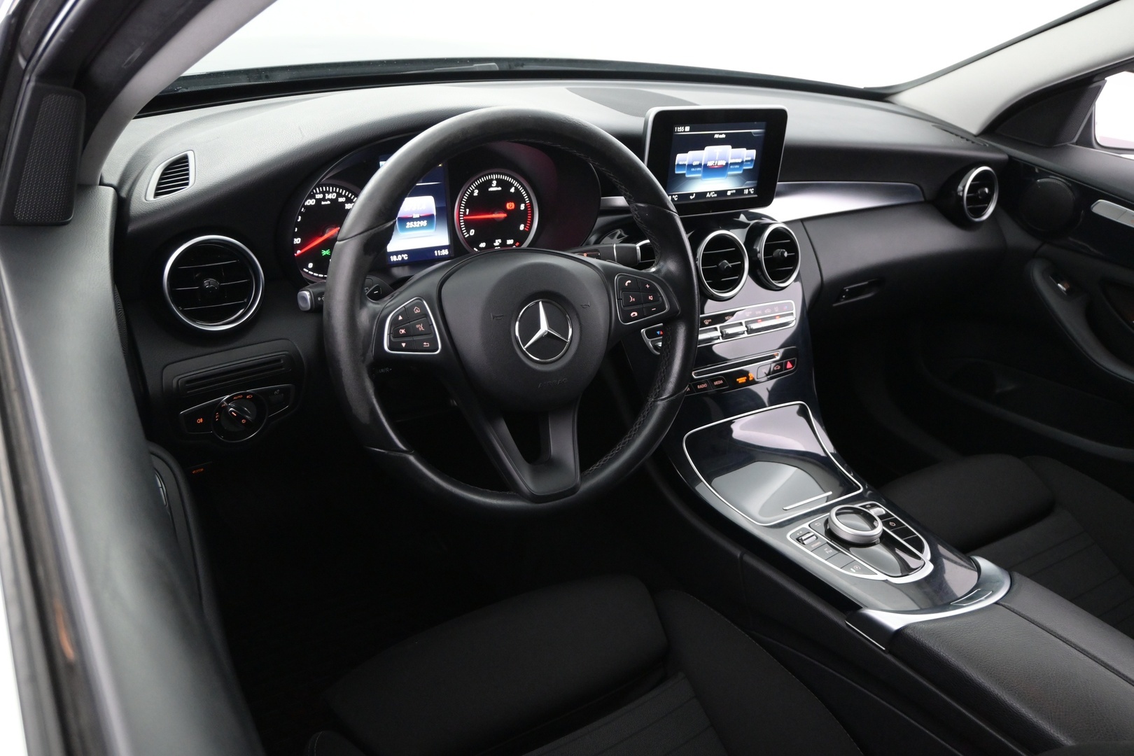 MERCEDES-BENZ C 2016