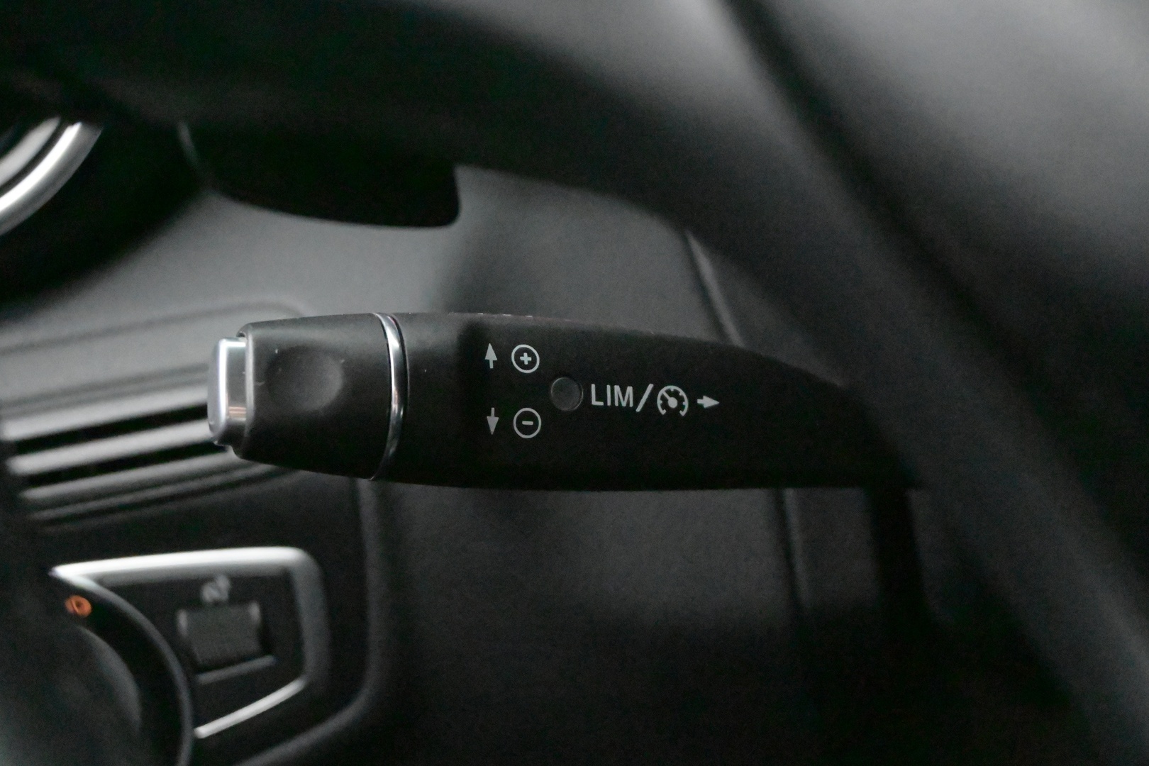 MERCEDES-BENZ C 2016