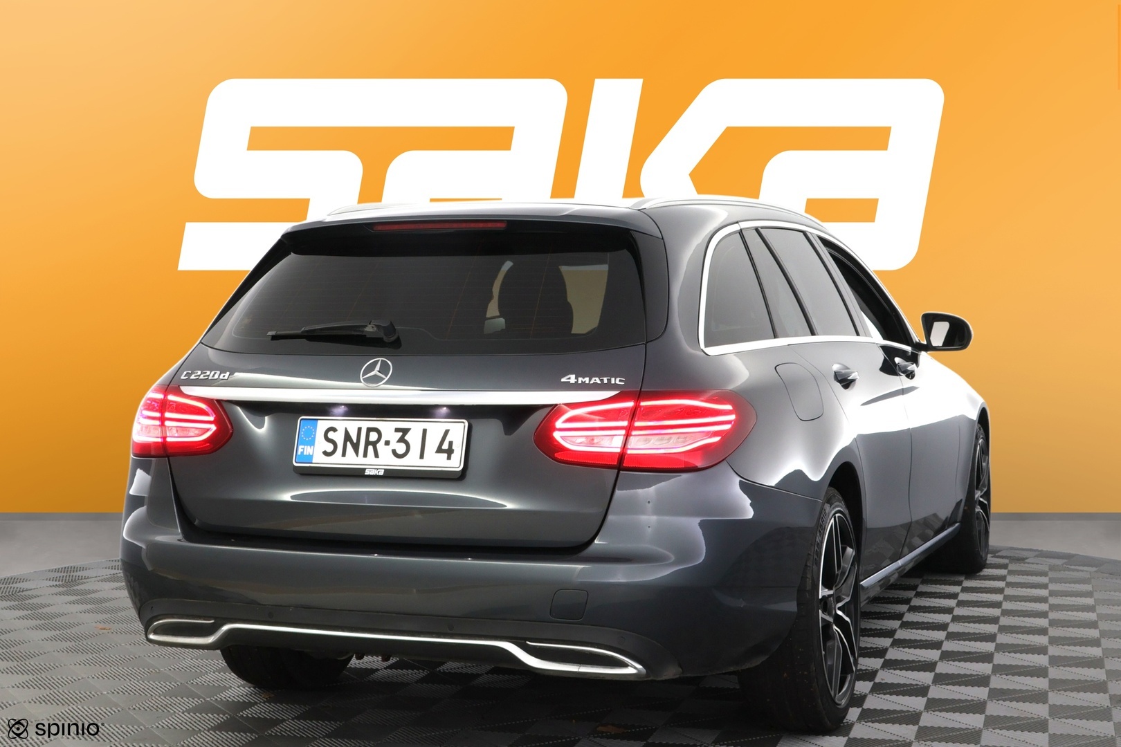 MERCEDES-BENZ C 2016