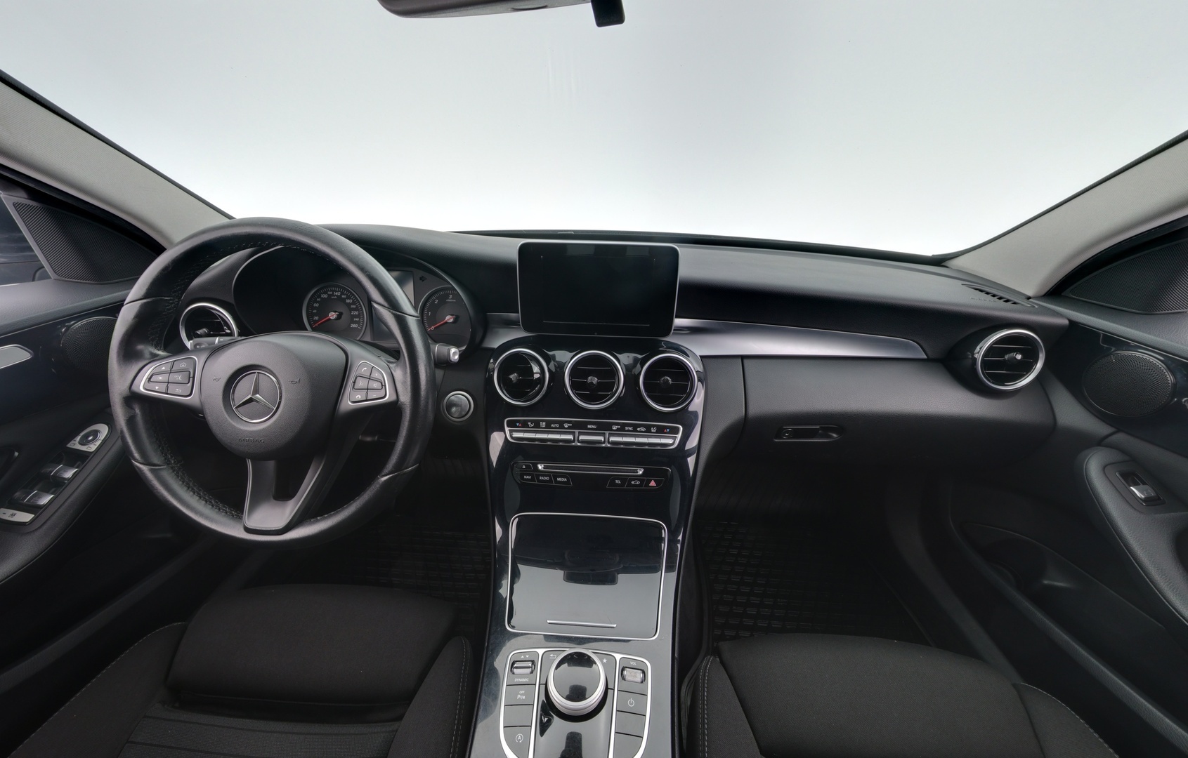 MERCEDES-BENZ C 2016