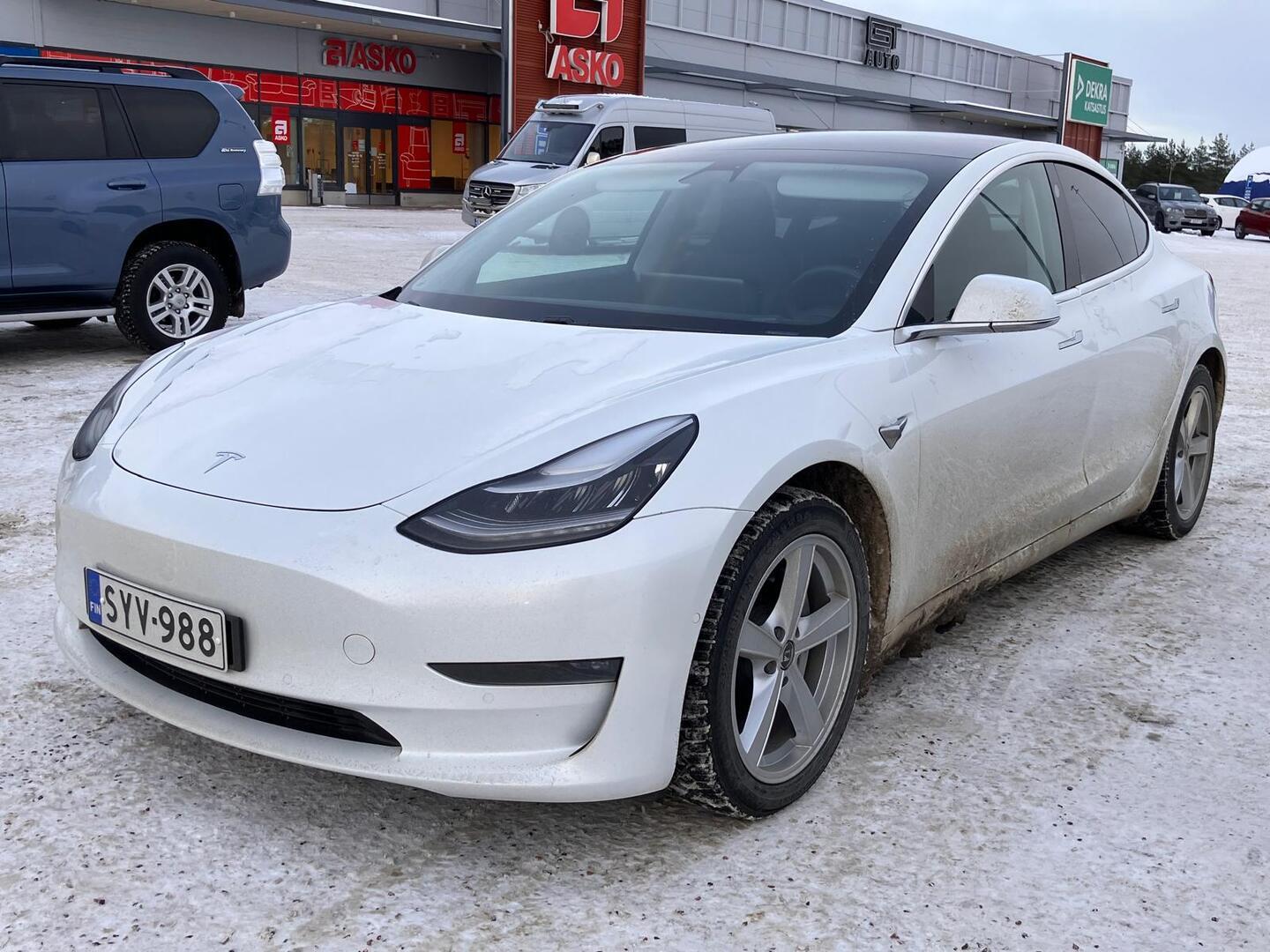 TESLA Model 3 2019