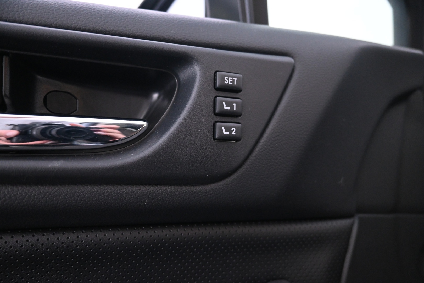 SUBARU Outback 2015
