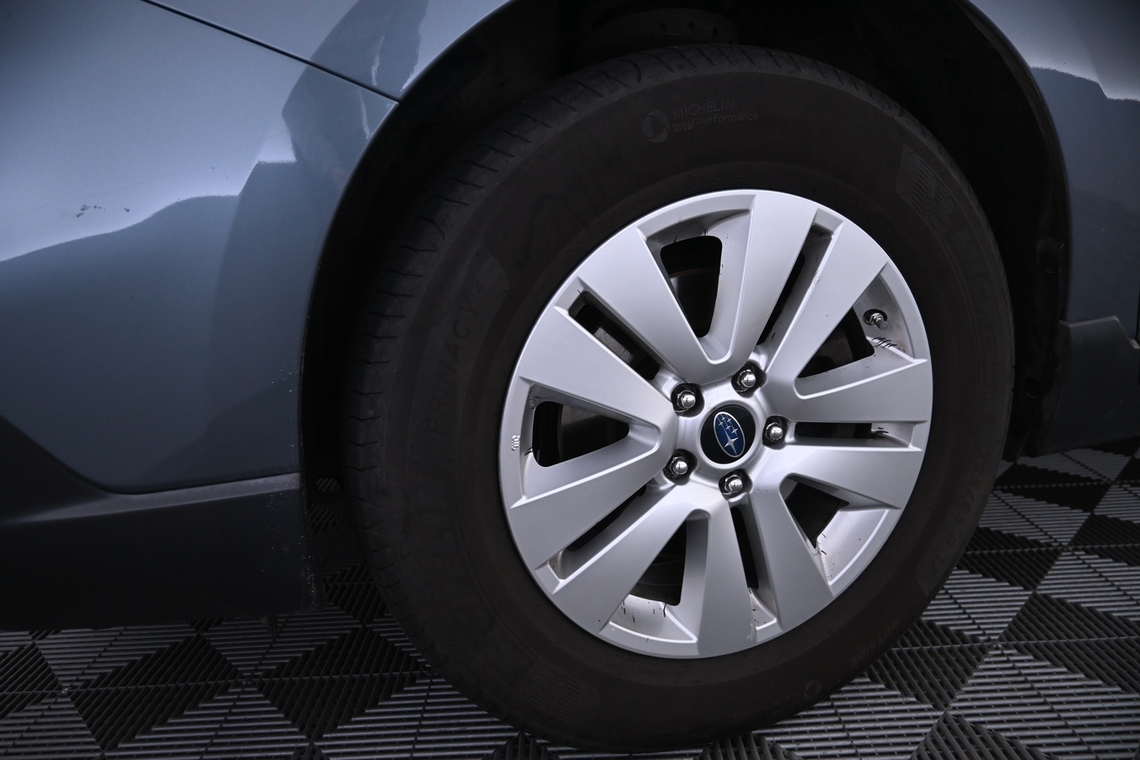 SUBARU Outback 2015