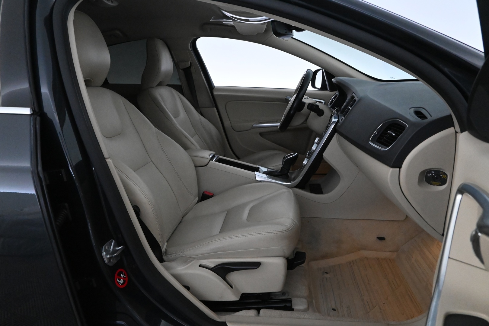 VOLVO S60 2016