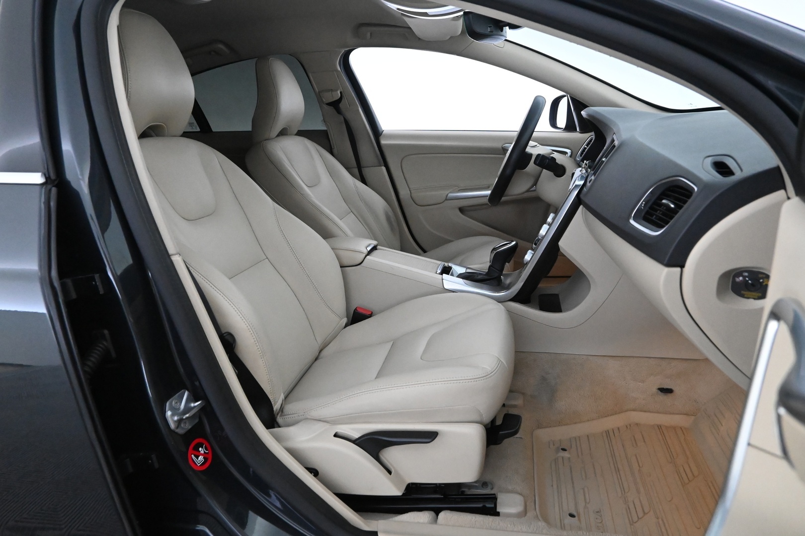 VOLVO S60 2016