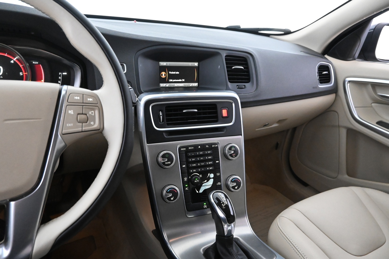 VOLVO S60 2016